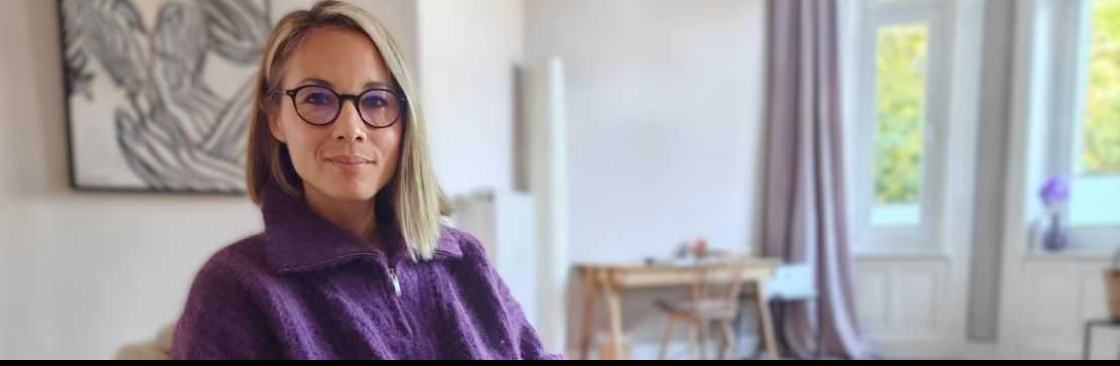 Dr Gwen Elprana Cover Image