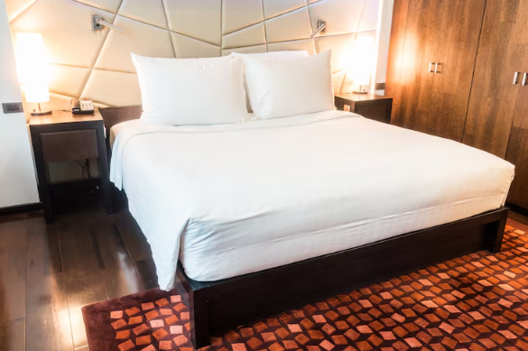 Space-Saving Queen Size Bed Ideas for Apartments