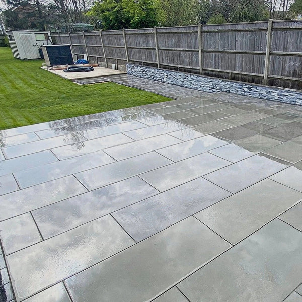 How to Choose the Best Smooth Sandstone Paving for Your Patio – universal paving